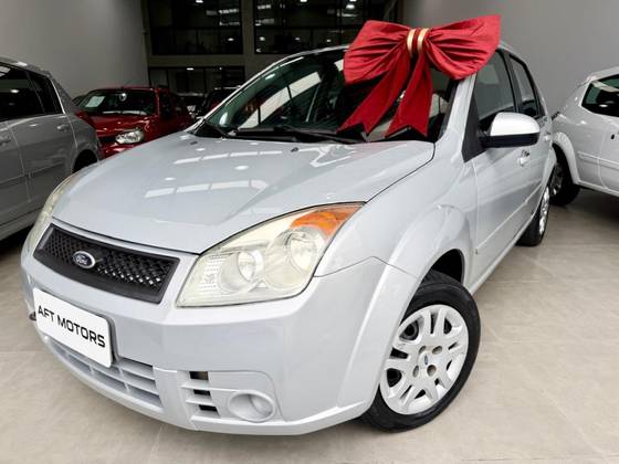 FORD FIESTA 1.6 MPI SEDAN 8V FLEX 4P MANUAL FORD FIESTA 1.6 MPI SEDAN 8V FLEX 4P MANUAL